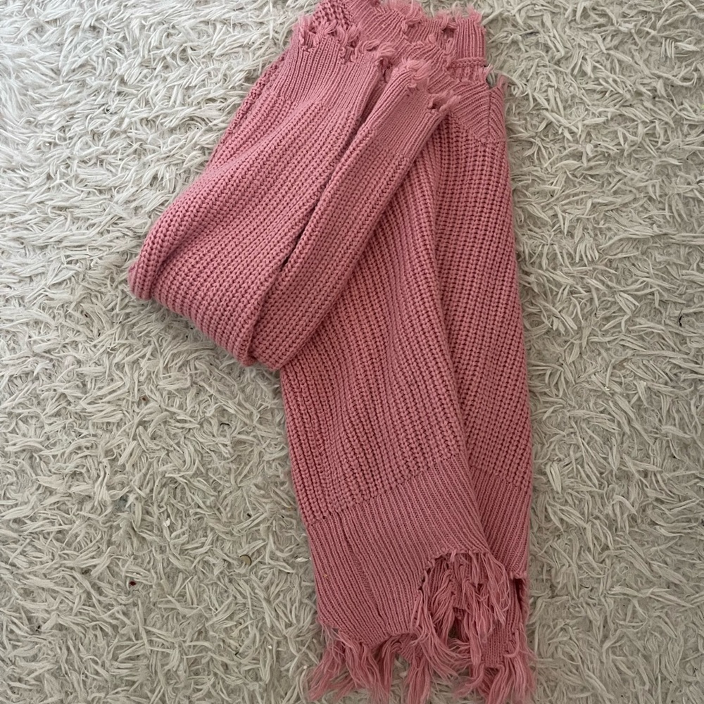 Pink Sweater - Picture 4 of 4
